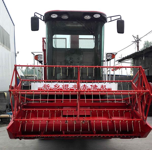 黑麥草青儲(chǔ)收割機(jī)發(fā)貨現(xiàn)場(chǎng)